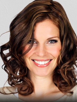 Best 100% Hand Tied Lace Wigs UK – 14 Inch Curly Remy Human Hair Layered Cut