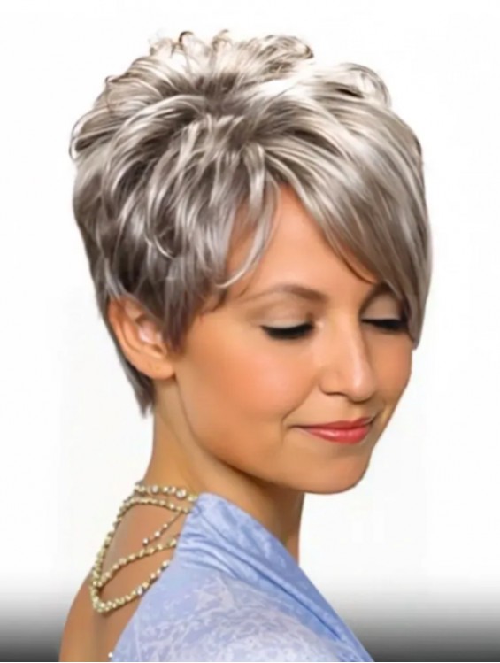 Short Grey Wavy Capless Synthetic Wigs for Women – Lightweight & Natural Look