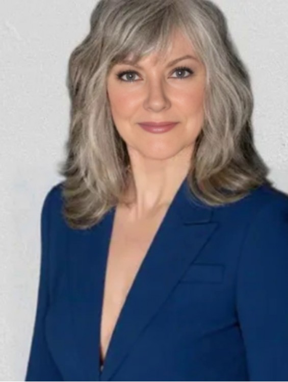100% Hand Tied Shoulder Length Grey Wavy Wig – Real Looking Remy Human Hair
