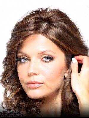 Classic Shoulder Length Curly Brown Layered Synthetic Wigs – Capless & Lightweight Style